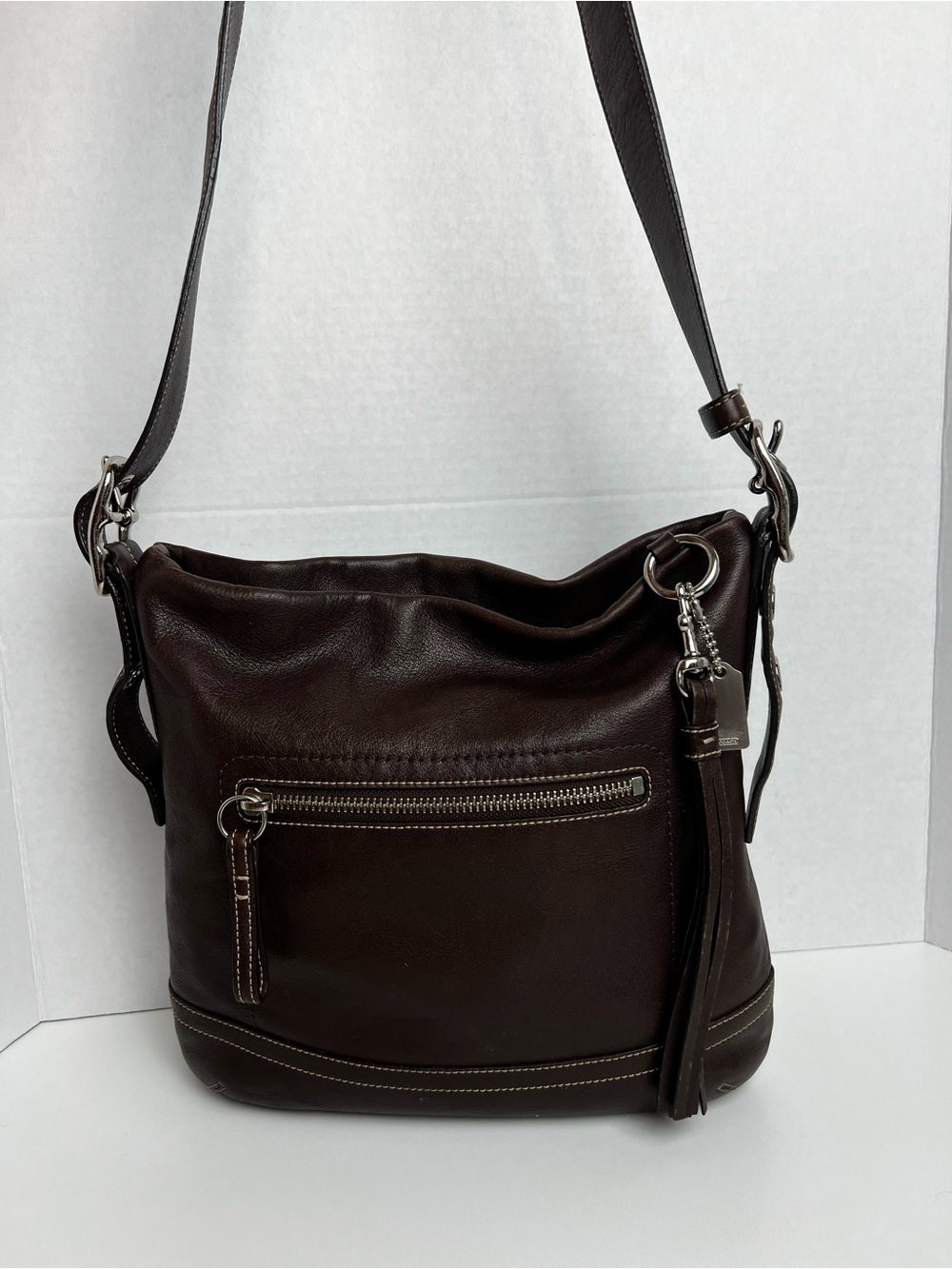 Coach Soho Duffle Brown Leather Slim Crossbody Bag Shoulder Purse Grommets 1415 - Picture 2 of 14